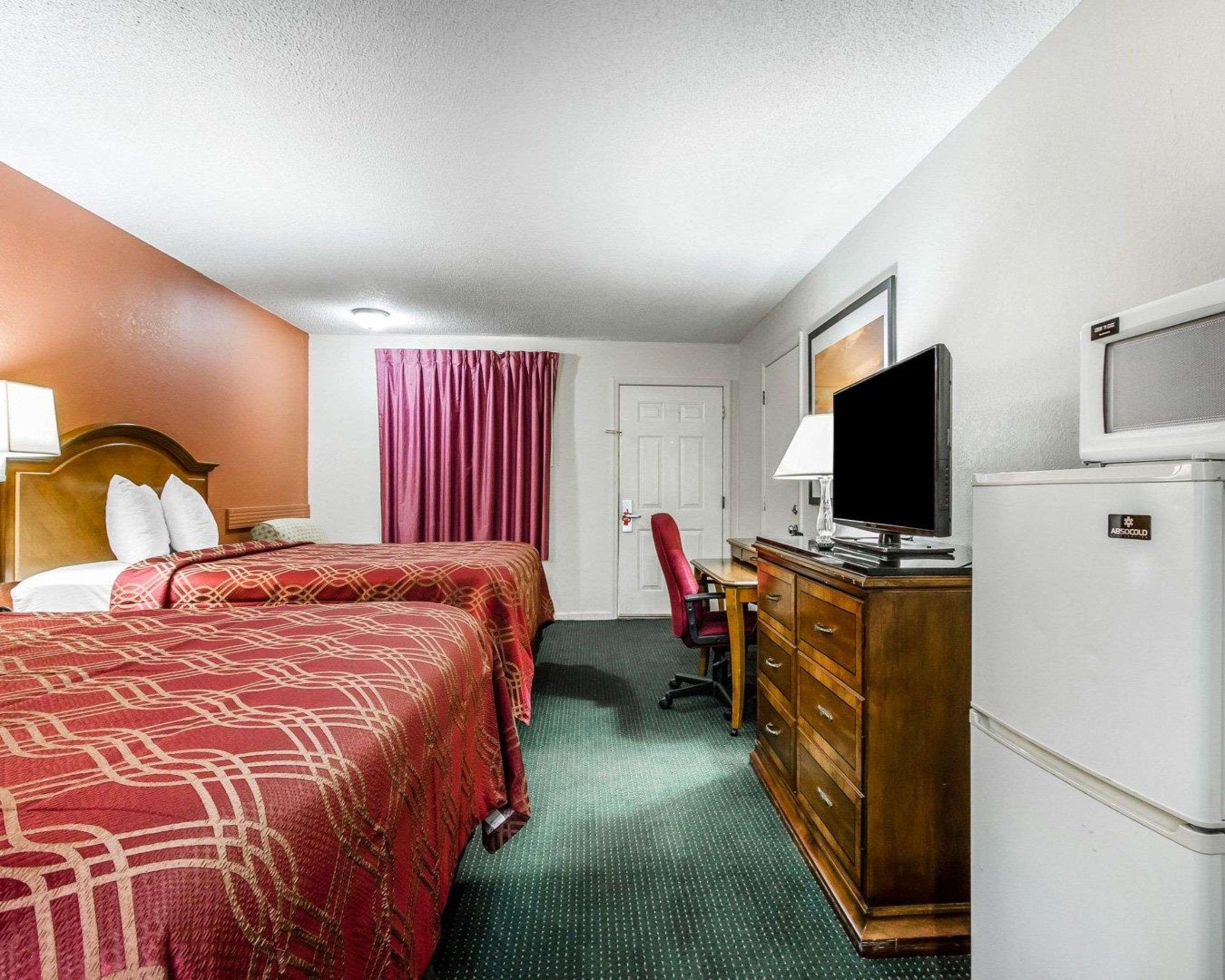 Econo Lodge Inn & Suites Enterprise Dış mekan fotoğraf
